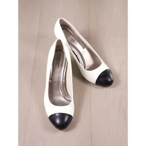 Comfort Plus by Predictions Cap Toe Heels Black White Low Pumps Size 8M